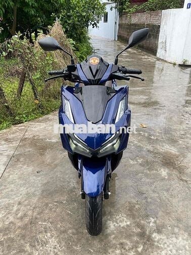Cần bán vario 160 2024 chạy 5500km như mới
