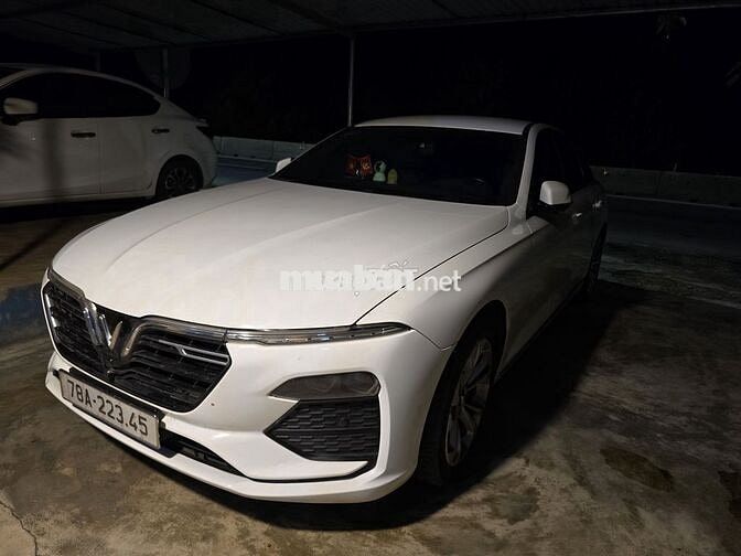 VinFast Lux A2.0 2022 A2.0 Tiêu chuẩn - 46000 km