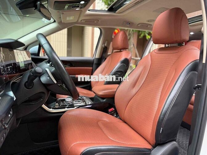 Kia Carnival 2022 Signature 2.2D - 34.000 km