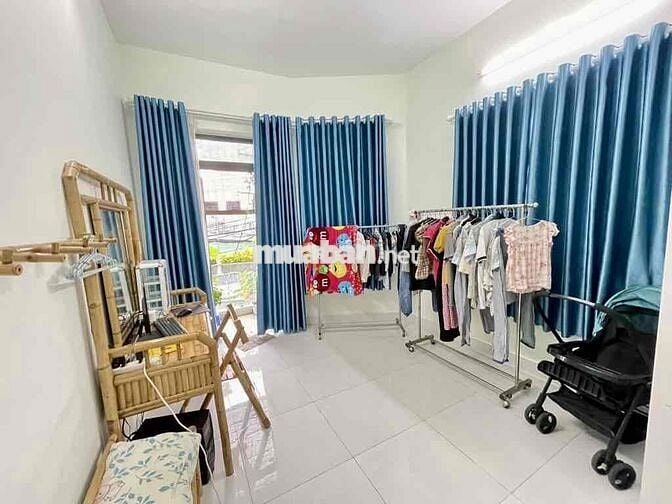NHÀ 2 TẦNG- 4PN- 2WC- DT 69,3m2(3,2x22) Linh Xuân , Thủ Đức