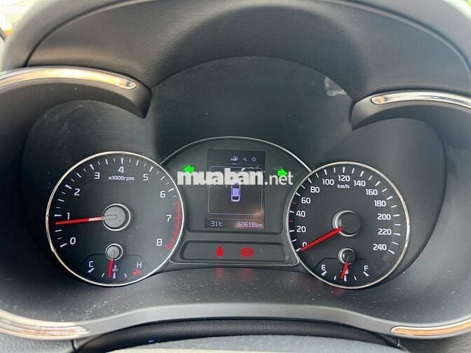 Kia Cerato 2018 1.6 MT - 60000 km