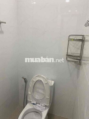 Cho Thuê Nhà Mới Xây Gần Tiểu Học Bình Chiểu,TL43,p.Bình Chiểu 10tr TL