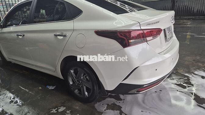 Hyundai Accent 2022 1.4 AT - 30000 km