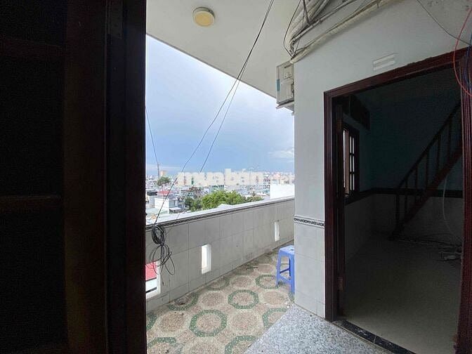CHDV có gác MÁY LẠNH - TỦ ÁO - TỦ GIÀY mới 100% thoáng mát THANG MÁY