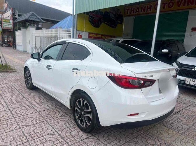 Mazda 2 2016  1.5 AT Sedan