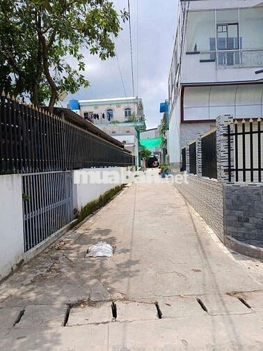 Bán nhà ngay cổng cty chợ Changsin Thạnh Phú