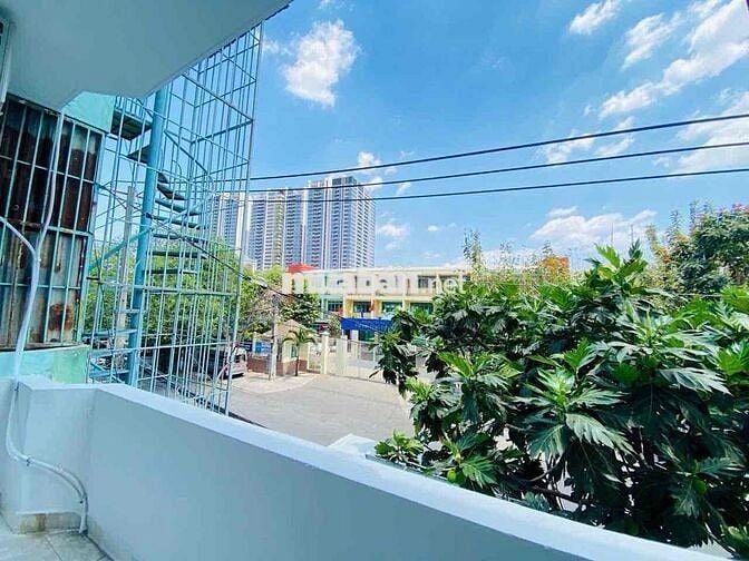 Cho Thuê Studio Bancol Cửa Sổ Lớn Gần SVĐ Phú Thọ, ĐH Bách Khoa Quận 1