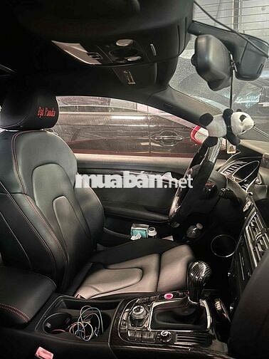 Audi A5 2010 S-line 2.0 - 12 km
