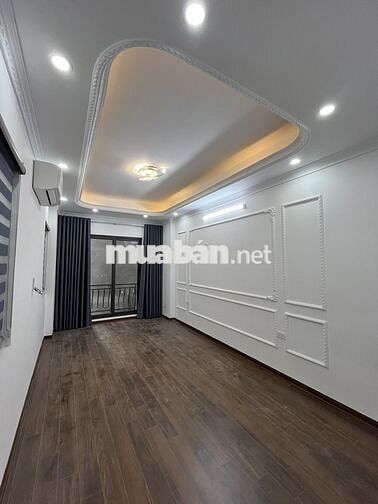 Cho thuê cả căn nhà 5 tầng tại Mễ Trì Hạ - Miễn môi giới