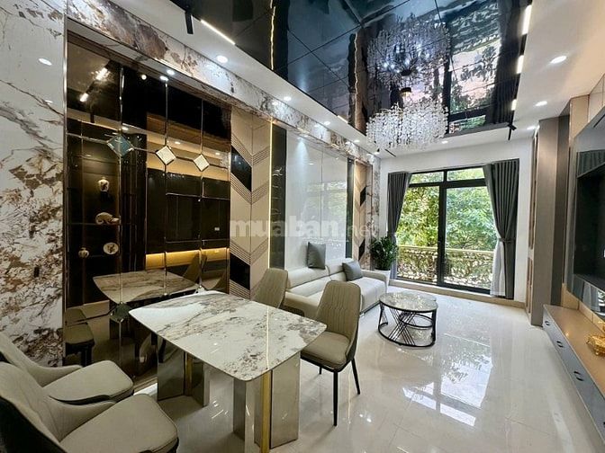 Mặt phố Kim Giang, kinh doanh bất chấp, giá trị bền vững