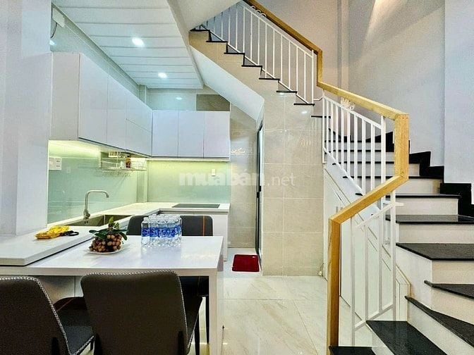 Bán nhà Xô Viết Nghệ Tĩnh, Bình Thạnh – 4.9x17.2m, 4PN, 5WC – Giá 5 Tỷ
