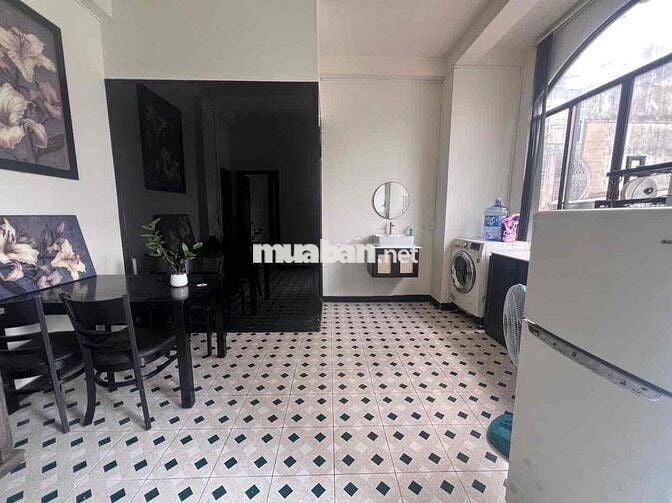 Căn Hộ Tách Bếp Ban Công Gần Chợ Bàn Cờ Quận 3