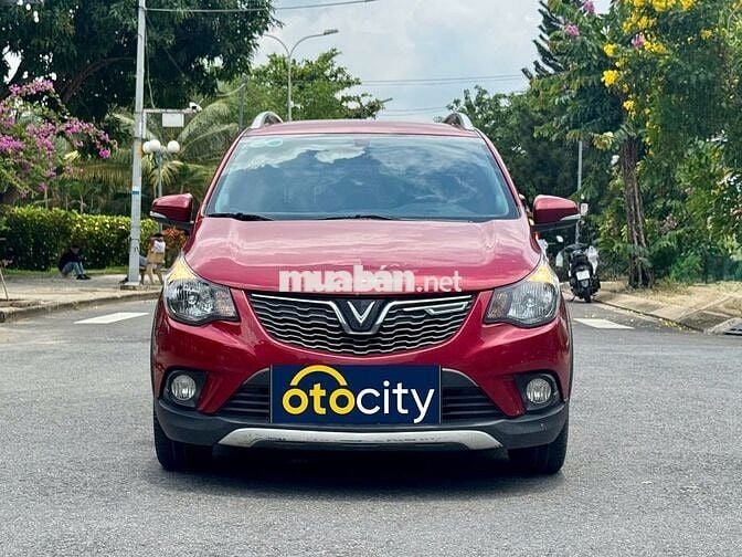 VinFast Fadil Plus 2021 - Màu đỏ - 4v4km