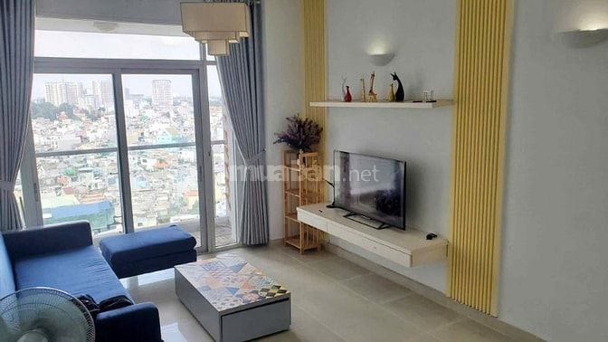 C/c Satra Eximland,Phan Đăng Lưu,Phú Nhuận 92m2, 2p ngủ, NTCC, 17tr/th