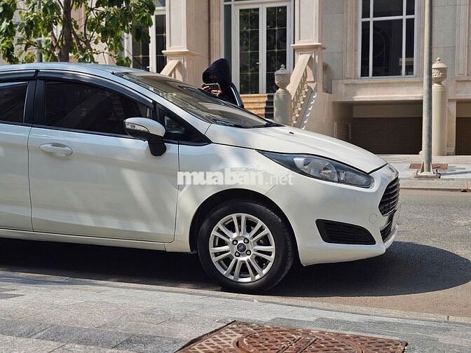 Ford Fiesta 2015 1.5 AT Trend - 112000 km
