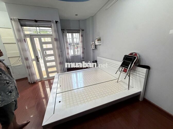 CHO THUÊ NHÀ NGUYÊN CĂN KHU PHAN XÍCH LONG, 3P3WC 1 LỮNG PHÚ NHUẬN
