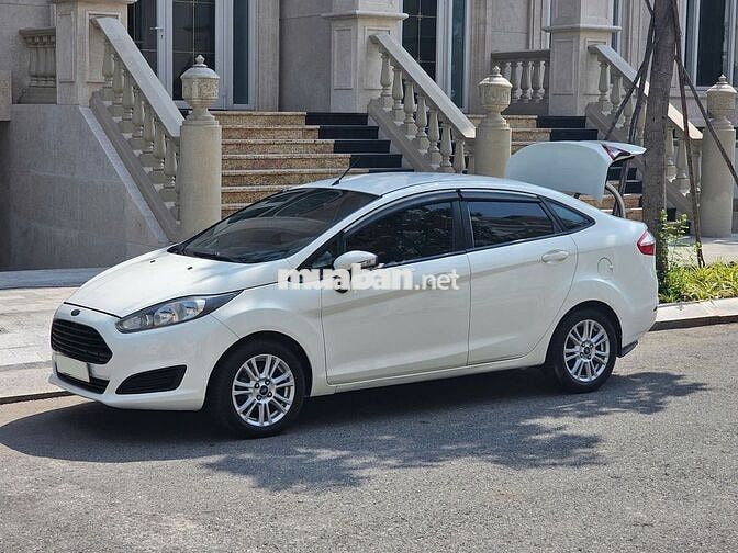 Ford Fiesta 2015 1.5 AT Trend - 112000 km