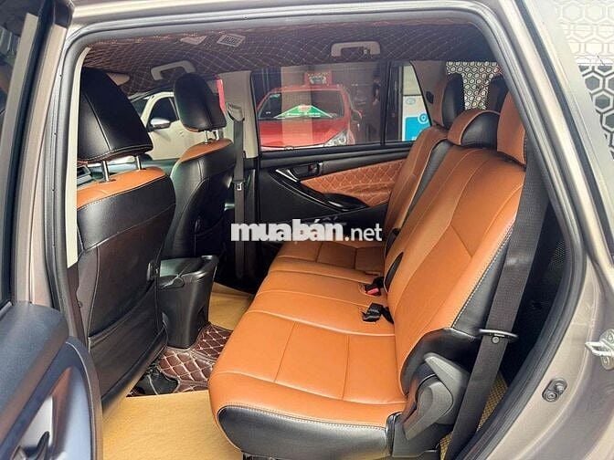 Toyota Innova 2020 2.0E - 140246 km