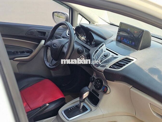 Ford Fiesta 2015 1.5 AT Trend - 112000 km