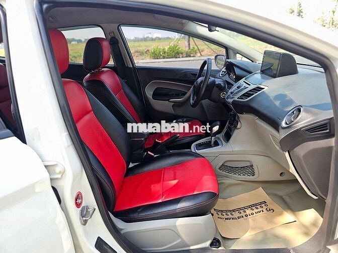 Ford Fiesta 2015 1.5 AT Trend - 112000 km