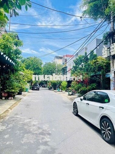 Bán đất đường nguyễn quyền sau lưng bến xe .đường 5m5