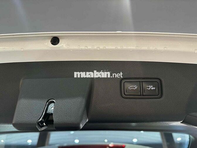 Kia Carnival 2023 Signature 2.2D - 32000km một chủ