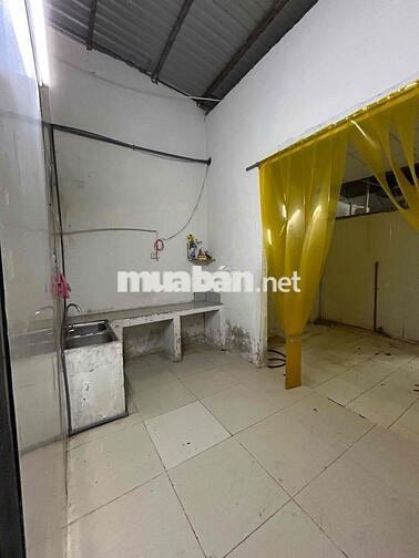 nhà cho thuê , làm nhà xưởng hoặc nhà ở