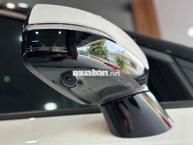 Kia Carnival 2023 Signature 2.2D - 32000km một chủ