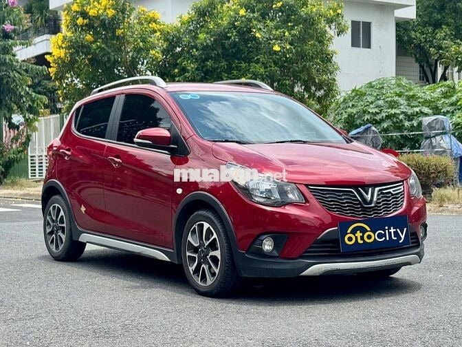 VinFast Fadil Plus 2021 - Màu đỏ - 4v4km