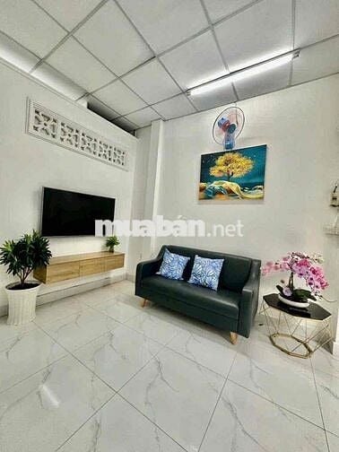 Nhà HXH Quận 6 2 Tầng 3 Tỷ Nhỉn