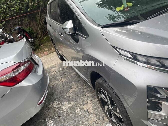Mitsubishi Xpander 2022 AT Premium - 9950 km
