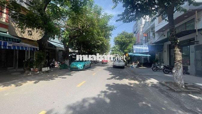 Cho thuê nguyên căn 3 tầng mặt tiền Nguyễn Lộ Trạch, Hòa Cường