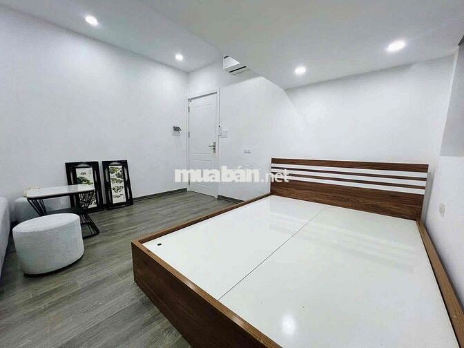 căn hộ tập thể tầng 3 Văn Chương 18/55m sử dụng 2,25 tỷ sổ đỏ riêng l