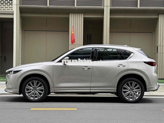 New CX-5 Premium Exclusive 2023 - Vàng Ánh Kim