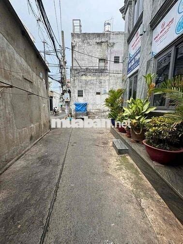 Bán nhat hẻm 1/ đường bà hom quận 6 nhà vào ở liền
