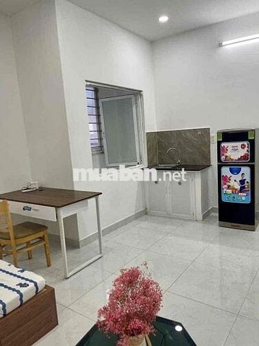 Studio Cửa Sổ Thoáng - 25m2 - Full Nội thất -Thang máy- Phan Xích Long