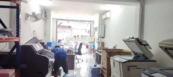 Cho thuê nhà nguyên căn mặc tiền đường kinh Doanh 4x18 trệt 2 lầu