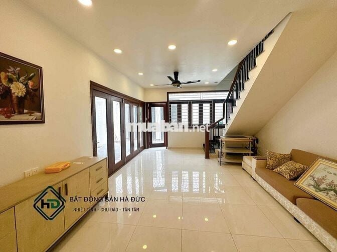 Biệt thự 8x16 full nội thất gần UBND Quận 12