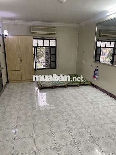 Cần cho thuê căn hộ tập thể Vĩnh Hồ 40m2, 2 phòng ngủ