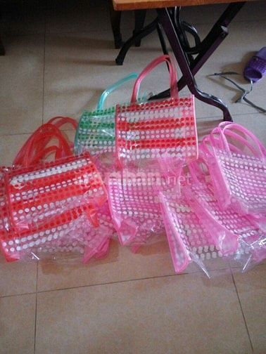 Thiết kế, in, gia công túi nhựa PVC, túi simili, túi kềm, túi passport
