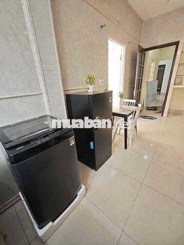 Cho thuê phòng cửa sổ máy giặt riêng Q10 gần đại học Bách Khoa BKU