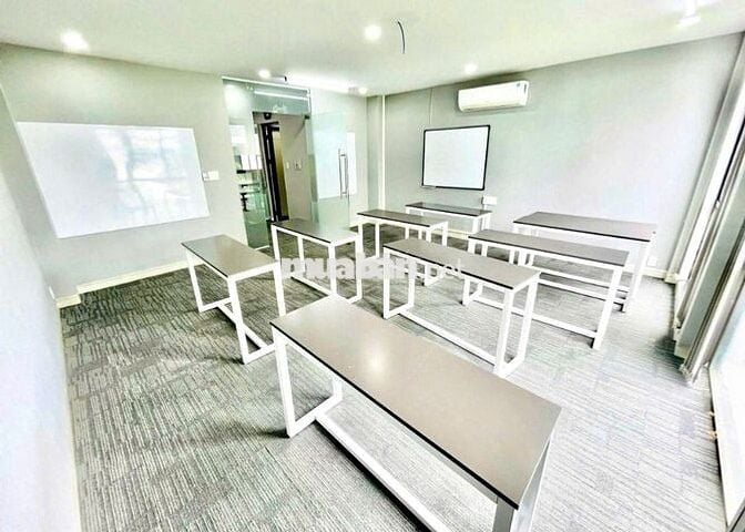 SIÊU PHẨM ỐP KÍNH SANG TRỌNG – TUYẾN THƯƠNG HIỆU - 220 Võ Văn Tần