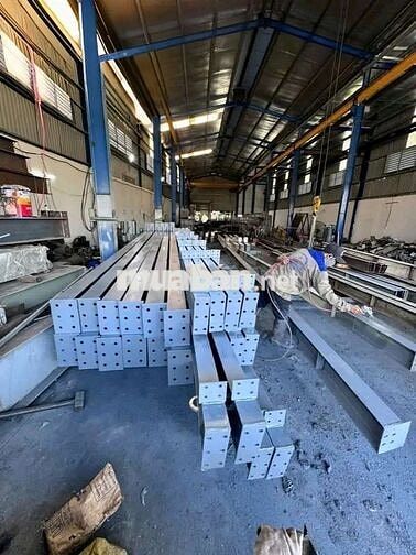 Xưởng cho thuê Đức Hòa thượng DT 1200m đường content 24/24