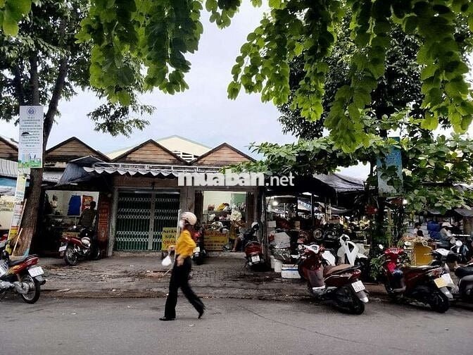Mặt bằng kinh doanh đường Cầm Bá Thước