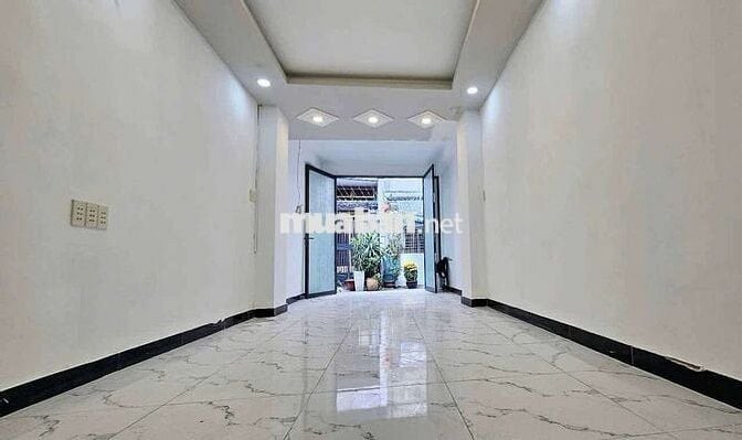 Nhà hẻm xe hơi thông, trung tâm q3. Tiện kinh doanh kết hợp ở.