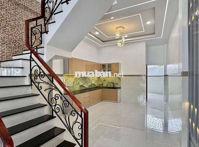 Nhà 1 trệt 1 lầu - 110m2 - Giá 1 tỷ 080 triệu