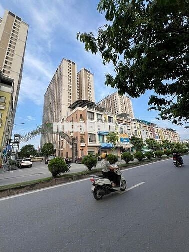 Bán căn góc CC IEC Thanh Trì Toà CT1, 70m2, 2 Ngủ, 2VS, Sửa đẹp,giá rẻ