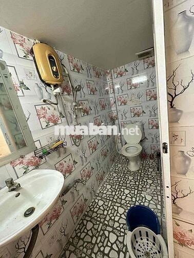 Cho thuê nhà hẻm trệt 4x14m 1pn 1 tolet Q6