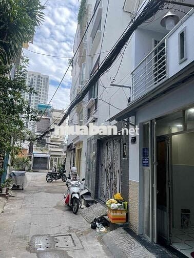 NNC  Hẻm Xe Hơi  Thành Thái, Phườn 14, Quận 10