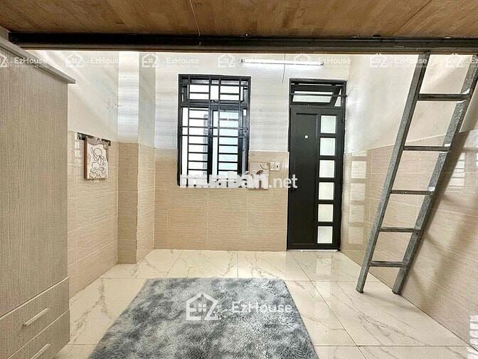 CHO THUÊ PHÒNG TRỌ CÓ GÁC NẰM NGAY CỘNG HOÀ